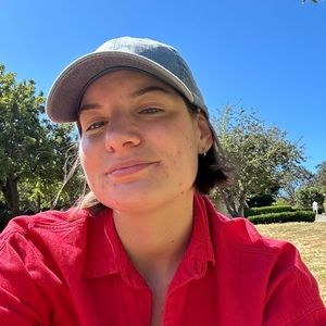 Meet your Posher, Roanna